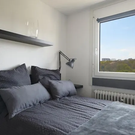 Criston - Peaceful Living Q30